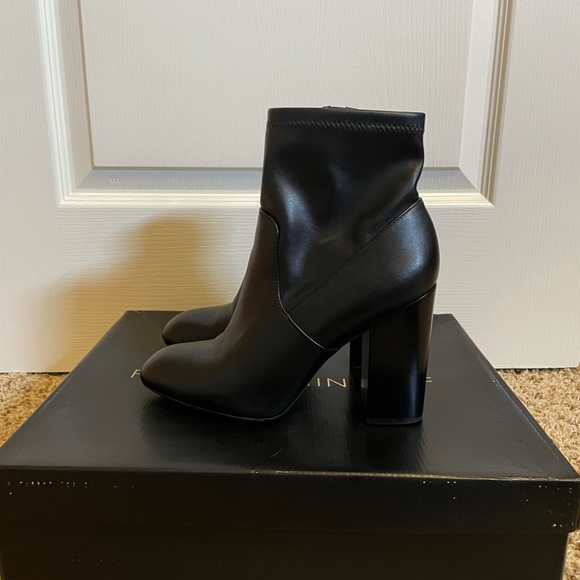 Rebecca Minkoff Bojana Stret Block Heel Bootie - Picture 4 of 7